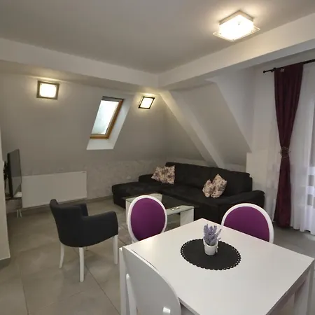 Hills Lara Aparthotel